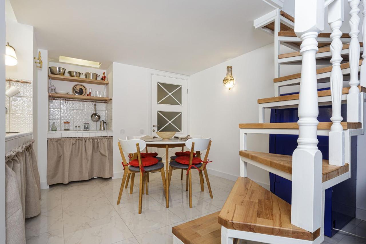 Old Town - Self Check-In Apartment Odessa Ngoại thất bức ảnh